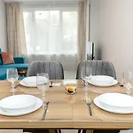 Stylish Flat With Parking Spot - St Constantine & Helena By Flat Mаnager Lägenhet *