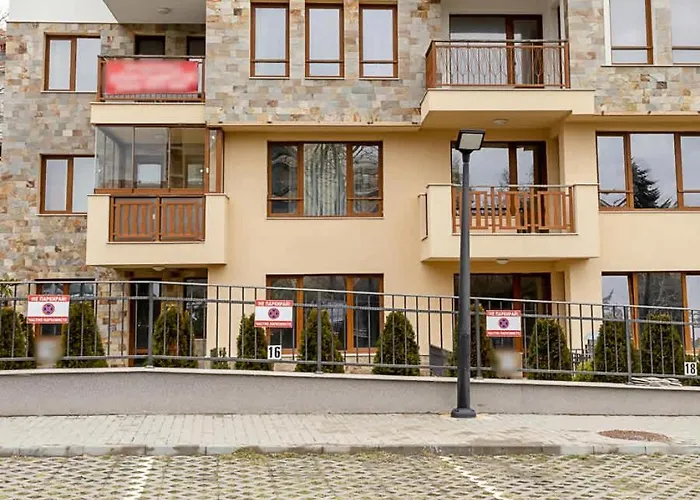 Stylish Flat With Parking Spot - St Constantine & Helena By Flat Mаnager Appartement St Constantin et Helena