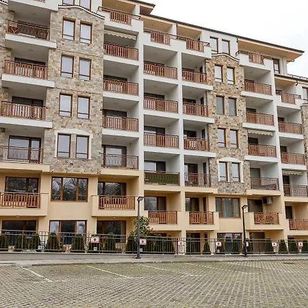 Stylish Flat With Parking Spot - St Constantine & Helena By Flat Mаnager Apartman *