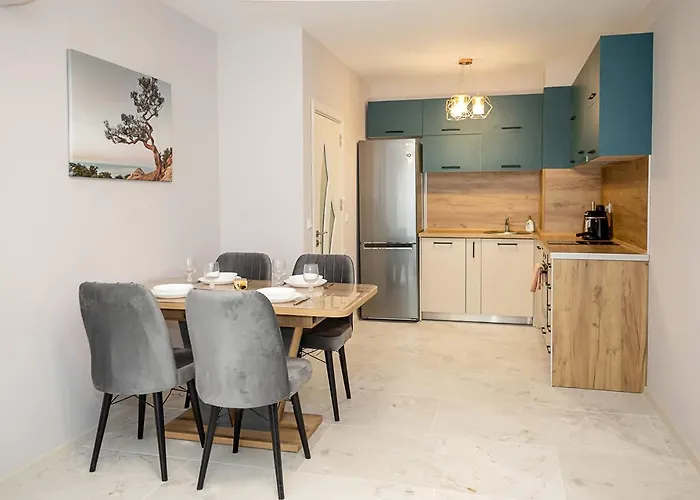 Stylish Flat With Parking Spot - St Constantine & Helena By Flat Mаnager *