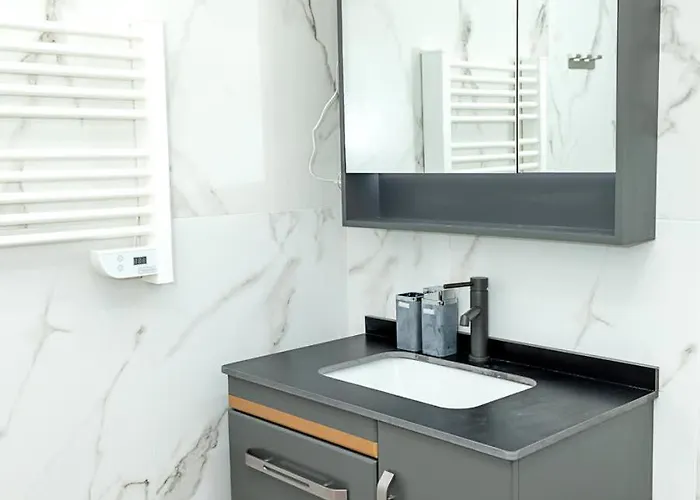 Appartement Stylish Flat With Parking Spot - St Constantine & Helena By Flat Mаnager *